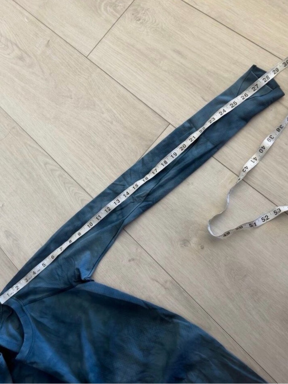 EUC Lululemon Swiftly Speed Long Sleeve Marble Dye Night Diver size 6 - Picture 6 of 7